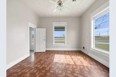 409 NW Main Street, Ennis, TX 75119 - Photo 16