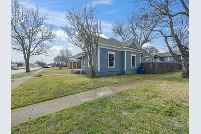 409 NW Main Street, Ennis, TX 75119 - Photo 6