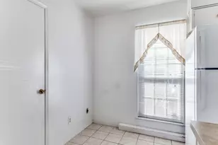 4038 Ridglea Country Club Dr, Benbrook, TX 76126 - Photo 4