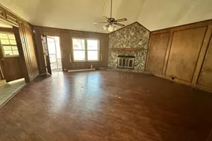 100 Hyline Dr, Keene, TX 76031 - Photo 2