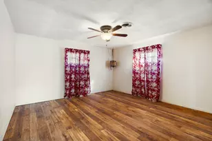 410 S Bois Darc St, Blossom, TX 75416 - Photo 8