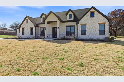 5832 Grey Wolf Court, Fort Worth, TX 76140 - Photo 2