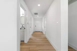 1410 Tanglewood Ln, Garland, TX 75042 - Photo 12