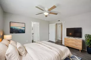 306 Vine St, Euless, TX 76040 - Photo 4