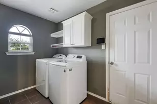 5201 La Bandera Tr, Benbrook, TX 76126 - Photo 22