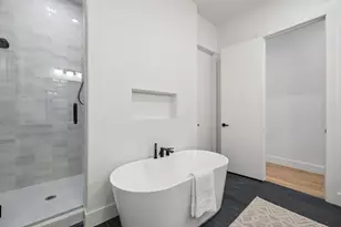5104 Vandelia St, Dallas, TX 75235 - Photo 26
