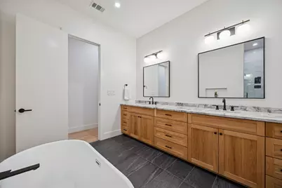 5104 Vandelia Street, Dallas, TX 75235 - Photo 34