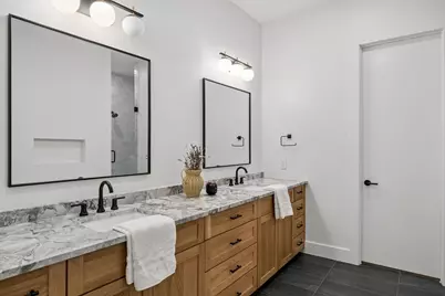 5104 Vandelia Street, Dallas, TX 75235 - Photo 24