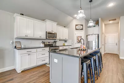 210 Harp Avenue, Godley, TX 76044 - Photo 10