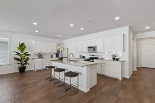 9025 HUXLEY Dr, Providence Village, TX 76227 - Photo 8