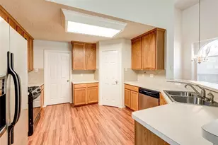 4500 Shady Hollow Dr, Fort Worth, TX 76123 - Photo 8