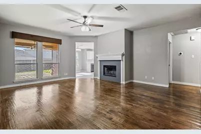 313 Palm Street, Crowley, TX 76036 - Photo 8