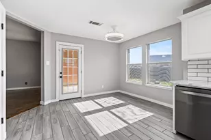 313 Palm St, Crowley, TX 76036 - Photo 6