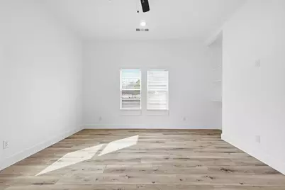 901 Elsbeth Street, Dallas, TX 75208 - Photo 24