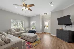 117 Lost Oaks Dr, Waco, TX 76705 - Photo 8