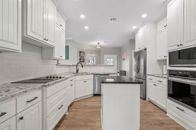 117 Lost Oaks Drive, Waco, TX 76705 - Photo 10