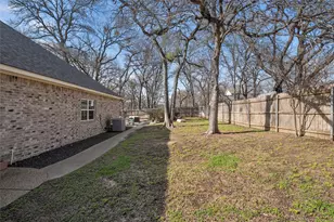 117 Lost Oaks Dr, Waco, TX 76705 - Photo 24