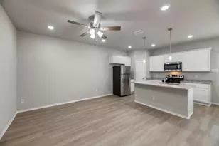 3501 E Renfro St, Burleson, TX 76028 - Photo 28