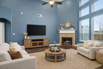 508 Lakeview Circle, Burleson, TX 76028 - Photo 14