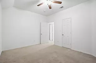 508 Lakeview Cir, Burleson, TX 76028 - Photo 24