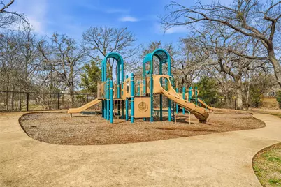 508 Lakeview Circle, Burleson, TX 76028 - Photo 36