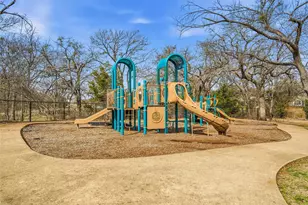 508 Lakeview Cir, Burleson, TX 76028 - Photo 36