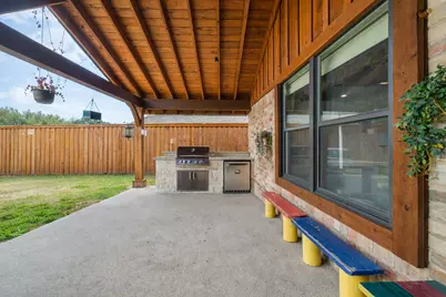 9727 Amberley Drive, Dallas, TX 75243 - Photo 16