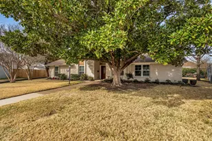2521 Canterbury Ct, Carrollton, TX 75006 - Photo 4