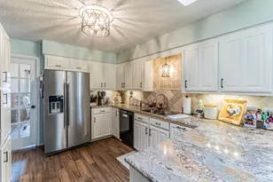 18007 Saddlehorn Ln, Mansfield, TX 76063 - Photo 6