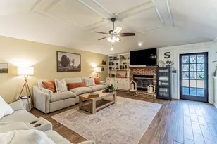 18007 Saddlehorn Ln, Mansfield, TX 76063 - Photo 2