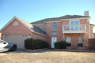 5608 Fairway Cir, Haltom City, TX 76117 - Photo 2