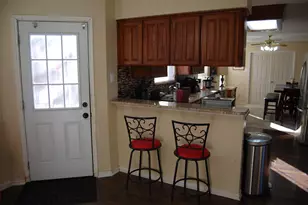 5608 Fairway Cir, Haltom City, TX 76117 - Photo 14