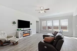 6025 Kansas Trl, Midlothian, TX 76065 - Photo 12