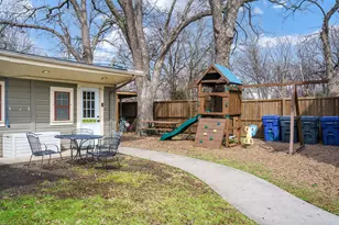 303 N Waddill St, McKinney, TX 75069 - Photo 18