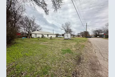 1101 N Border Street, Cleburne, TX 76031 - Photo 6