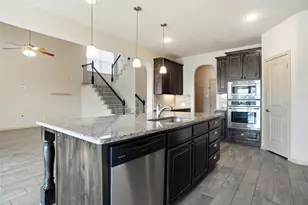 1 Duskview Ln, Edgecliff Village, TX 76134 - Photo 4