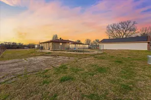 4633 Fm 36 N, Celeste, TX 75423 - Photo 2