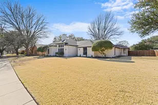 1413 Windsor Way, Rowlett, TX 75088 - Photo 4