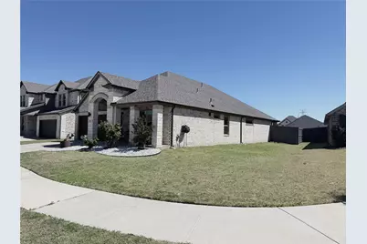 6718 Goldenrain Drive, Venus, TX 76084 - Photo 4