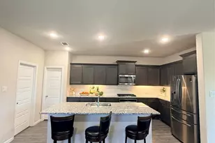 6718 Goldenrain Dr, Venus, TX 76084 - Photo 4