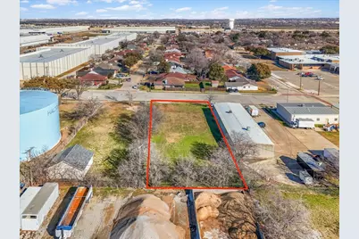 4320 Glenview Drive, Haltom City, TX 76117 - Photo 10