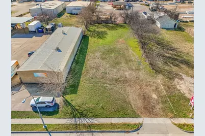 4320 Glenview Drive, Haltom City, TX 76117 - Photo 8
