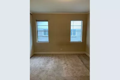 913 W Northgate Drive, Irving, TX 75062 - Photo 12