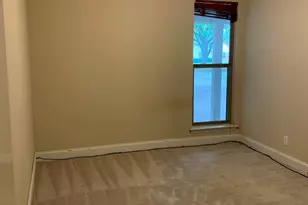 913 W Northgate Dr, Irving, TX 75062 - Photo 10