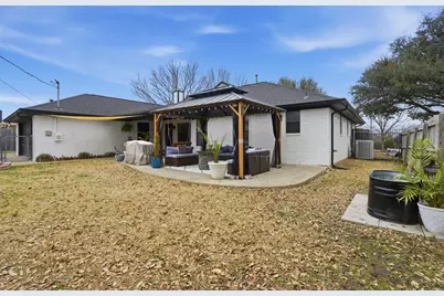 1602 Hyde Park Boulevard, Cleburne, TX 76033 - Photo 28