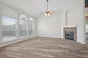 13514 Valencia Dr, Frisco, TX 75035 - Photo 10