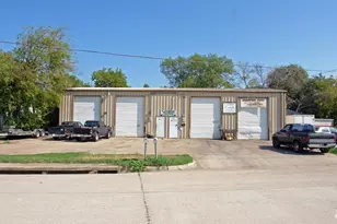 305 N Grants Ln, White Settlement, TX 76108 - Photo 1