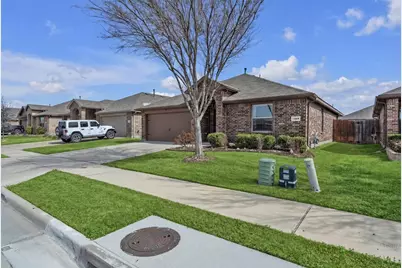 7304 Wavecrest Way, Fort Worth, TX 76179 - Photo 4