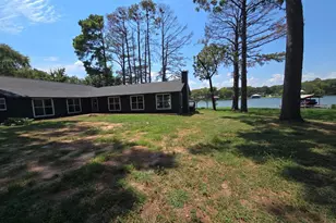 190 Thunderbird Dr, Mabank, TX 75156 - Photo 2