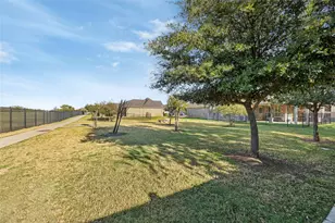 2702 Esplanade Blvd, Mansfield, TX 76063 - Photo 12